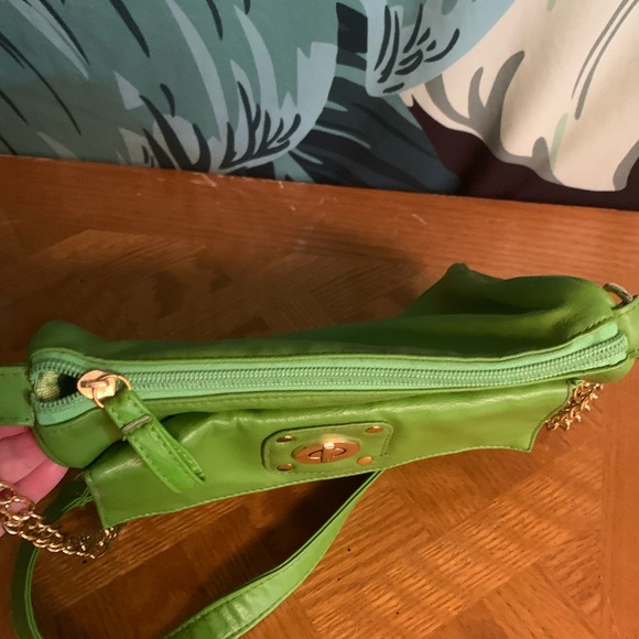 Lime crossbody bag - Picture 3 of 8